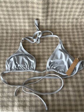 NWT SKIMS SIGNATURE TRIANGLE CHROME BIKINI TOP WOMENS 2X
